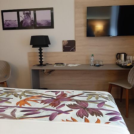 Logis Hotel Relais Saint Jacques - Chateauroux Déols المظهر الخارجي الصورة