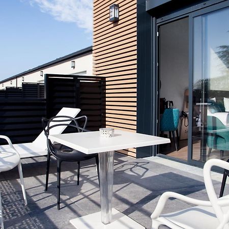 Logis Hotel Relais Saint Jacques - Chateauroux Déols المظهر الخارجي الصورة