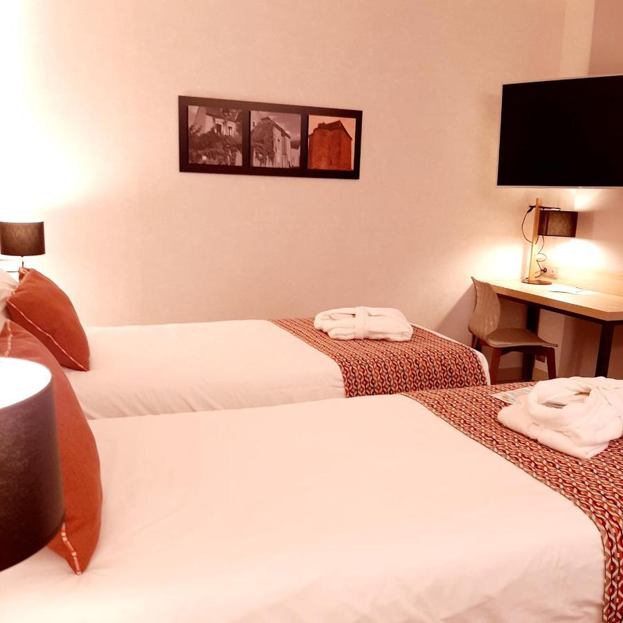 Logis Hotel Relais Saint Jacques - Chateauroux Déols المظهر الخارجي الصورة