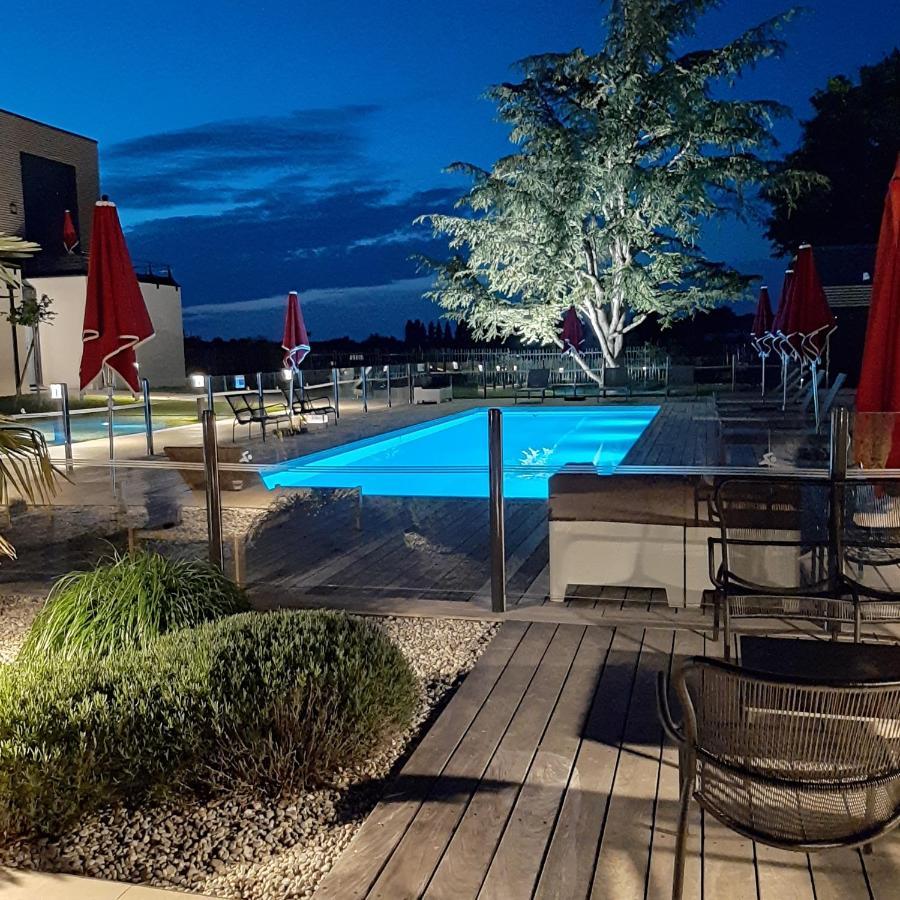 Logis Hotel Relais Saint Jacques - Chateauroux Déols المظهر الخارجي الصورة