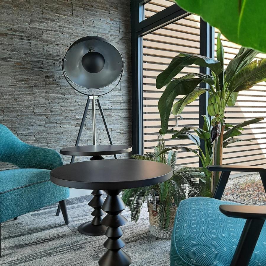Logis Hotel Relais Saint Jacques - Chateauroux Déols المظهر الخارجي الصورة
