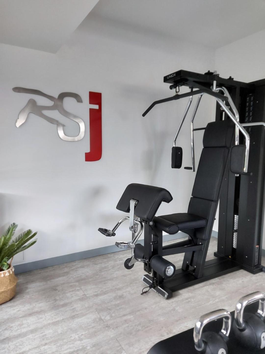 Logis Hotel Relais Saint Jacques - Chateauroux Déols المظهر الخارجي الصورة