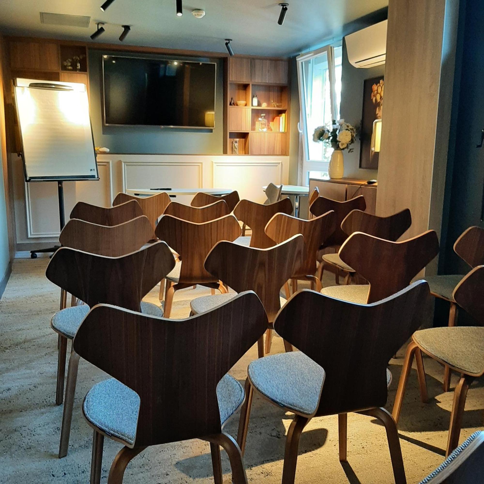 Logis Hotel Relais Saint Jacques - Chateauroux Déols المظهر الخارجي الصورة
