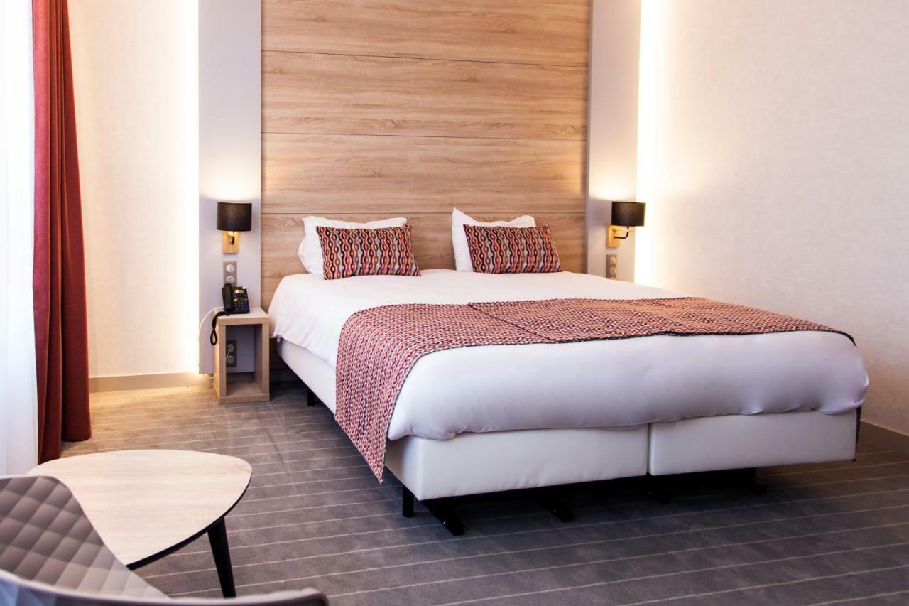 Logis Hotel Relais Saint Jacques - Chateauroux Déols المظهر الخارجي الصورة