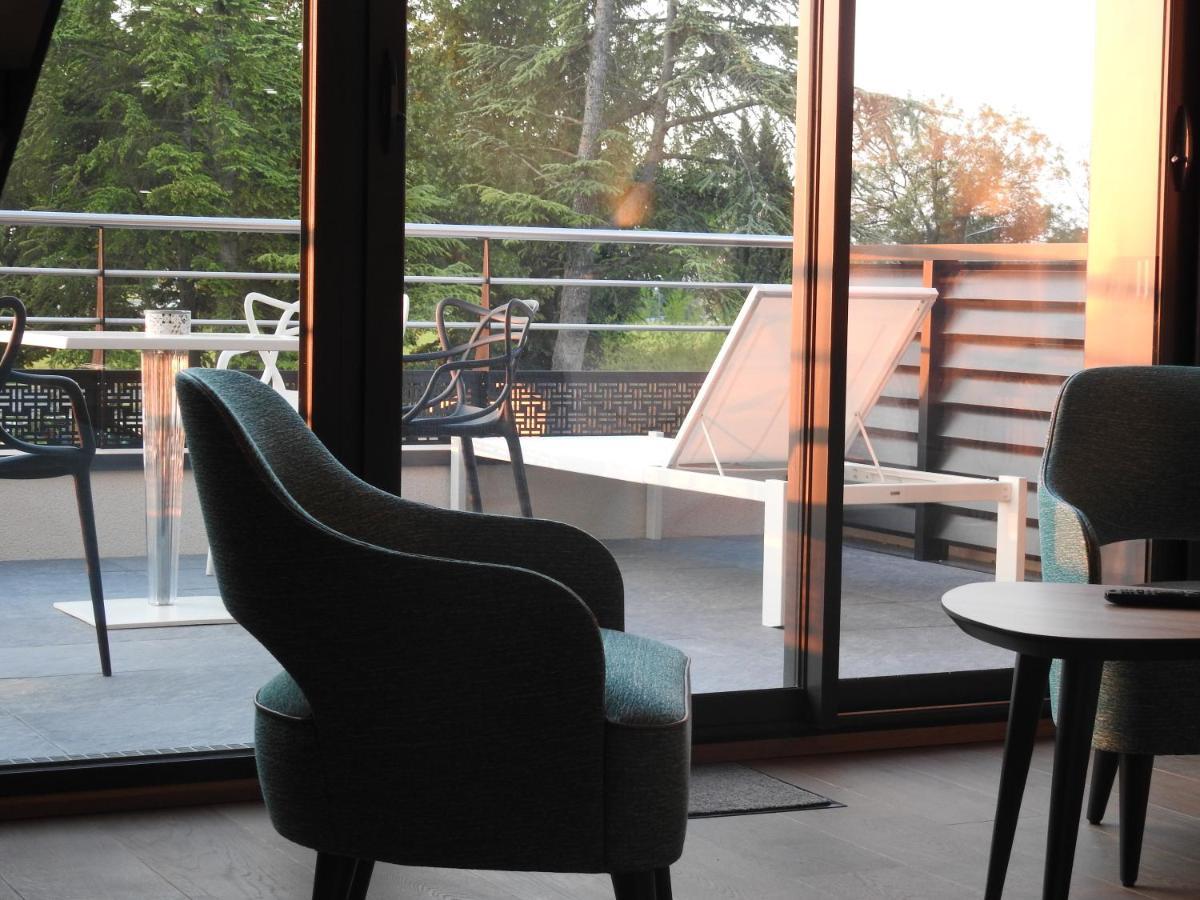 Logis Hotel Relais Saint Jacques - Chateauroux Déols المظهر الخارجي الصورة